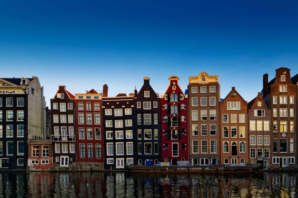 The Complete Amsterdam Travel Guide: Must-See Attractions and Hidden Gems of Amsterdam